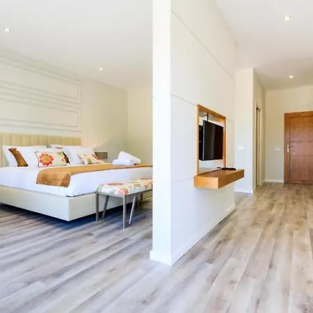Campo Do Rosmaninho Hotel 4*